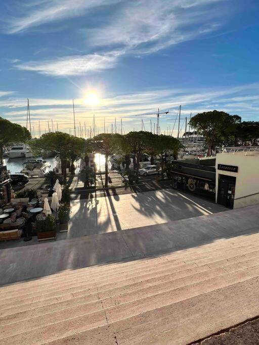 Studio Port Marina - Parking Prive, Climatise Au Ducal Villeneuve-Loubet Exterior photo